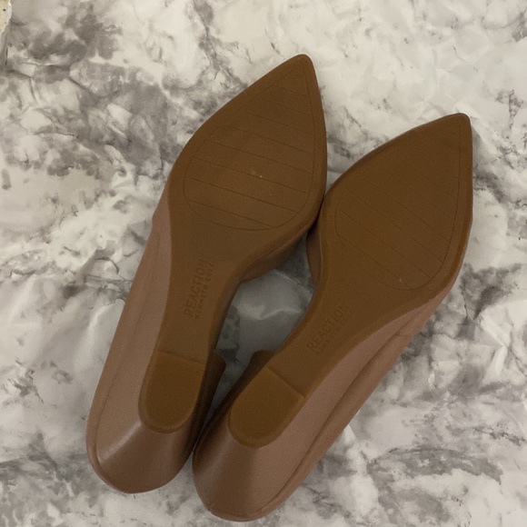 NWOT Kenneth Cole Reaction Nude Pointed Heel Wedge - Picture 8 of 10